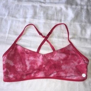 Lululemon bra.